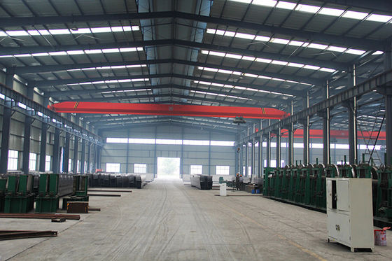 Tugas Ringan 20T 10T Overhead Crane Strong Box Girder Crane 18mm 24m Lifting