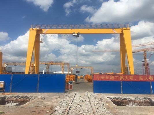 Gaya Eropa Single Girder Gantry Crane 1 - 500 Ton FEM DIN BS Standard