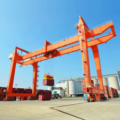 Q235B Double Beam Container Gantry Crane Tugas Berat 60 Ton Untuk Pelabuhan