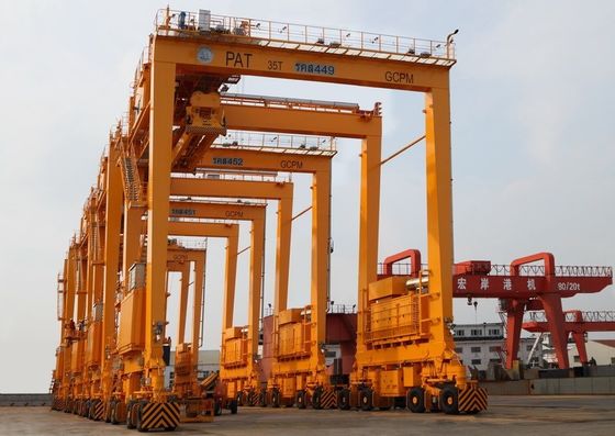 Q235B Double Beam Container Gantry Crane Tugas Berat 60 Ton Untuk Pelabuhan