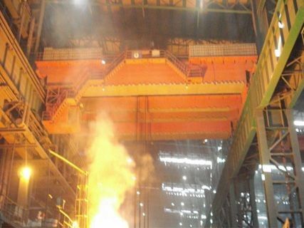 Kontrol PLC A6 ~ A8 Duty Steel Plant Crane 20 Ton Desain Redundansi