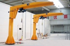 Mengangkat Tinggi 2000 ~ 6000mm Kolom Mounted Jib Crane A3 - A6 Berdiri Bebas