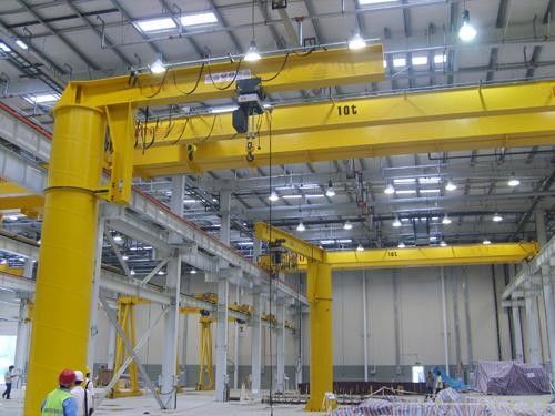 2000Kg Floor Mounted Free Standing Jib Crane Pendant Remote Control