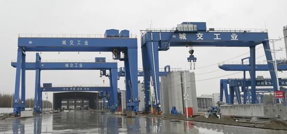 100t MG Type Double Girder A Frame Gantry Crane Dengan Electric Hoist Rentang 7.5m ~ 35m