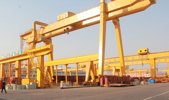100t MG Type Double Girder A Frame Gantry Crane Dengan Electric Hoist Rentang 7.5m ~ 35m