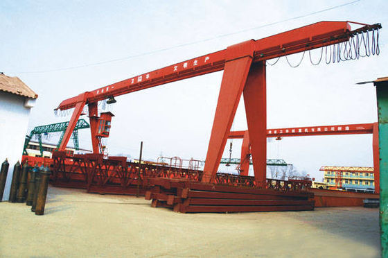 Rentang 7,5 - 31,5m Single Girder EOT Gantry Crane 5 Ton Ground Control