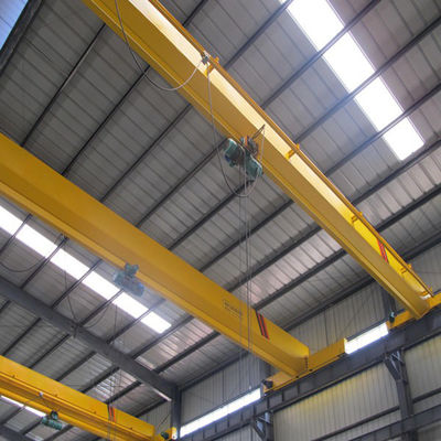 Pemberangsaan Proof Single Beam Overhead Traveling Crane Q235B Steel Span 7.5m - 30m