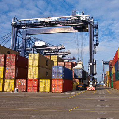 20 Ton RTG Container Hidrolik Gantry Crane Straddle Carrier 6 - 10m Lifting